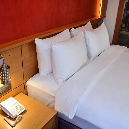 Bacacan Hotel 4*