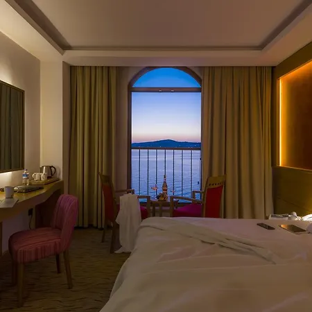 Hotel Bacacan 4*